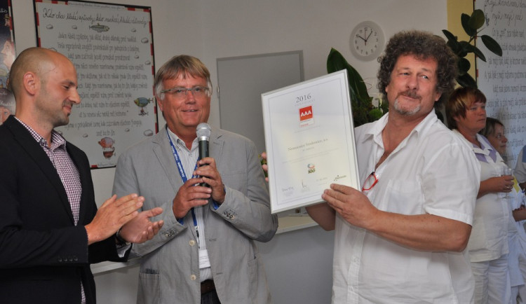 Ředitel Tomáš Fiala uprostřed