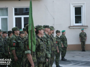Odjezd pěší roty brihgádního generála Františka Vávry na cvičení Ample Strike 2016