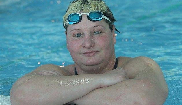 Česká republika slaví na paralympiádě první medaili! Vybojovala ji budějcká plavkyně Běla Třebínová