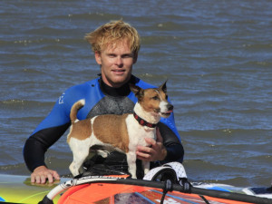 Tomáš se psem Snickersem