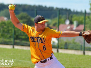 Softbalistky Ledenic mají nakročeno do finále extraligy. Muži dvakrát prohráli