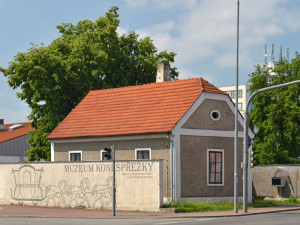 České Budějovice objektivem Milana Bindera a perem Martina Maršíka: Strážní domek předběhl kostel