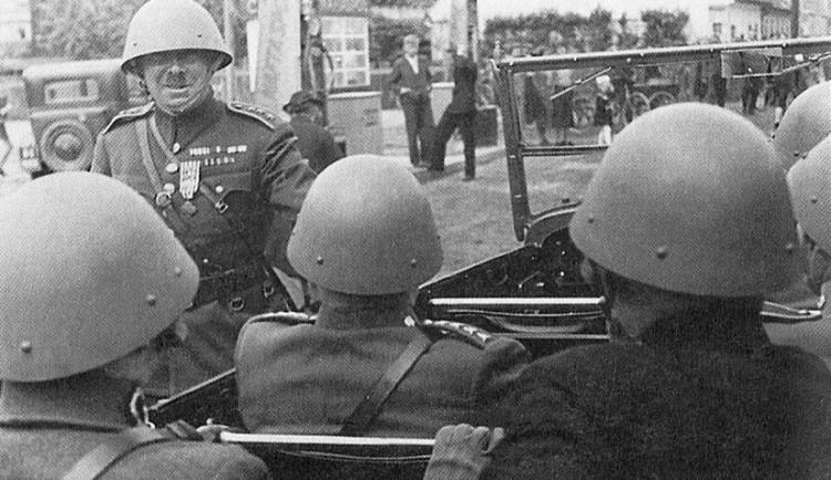 Velitel praporu SOS České Budějovice podplukovník Quido Matoušek