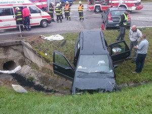 Temelínští hasiči poprvé zasahovali u dopravní nehody blízko elektrárny