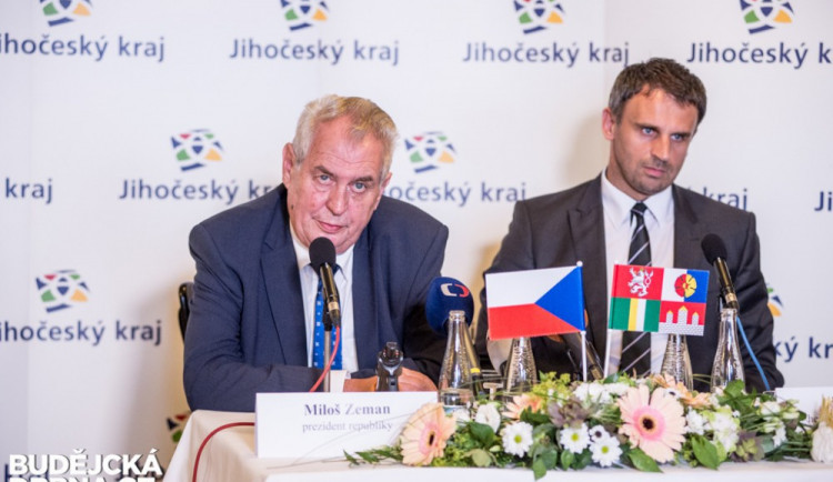 Prezident Zeman a hejtman Zimola při poslední návštěvě na jihu Čech