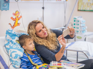 Vendula Pizingerová s dětmi