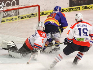 Vedoucí trefa Davida Kuchejdy v 9. minutě zápasu