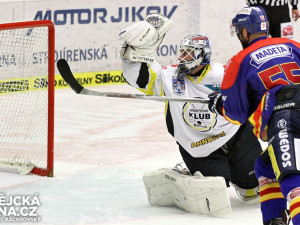 Třetí gólovou trefu zápasu zaznamenal v závěru prostřední části hry Luboš Rob