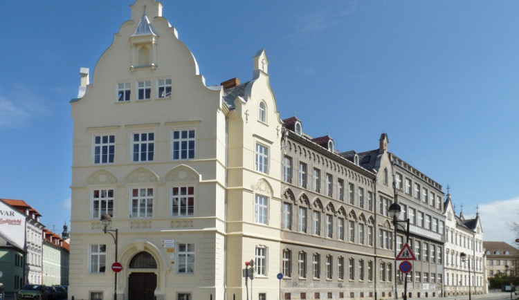 Biskupské gymnázium