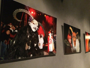 Krampusové předali svou galerii v Kaplici pohádkovým bytostem