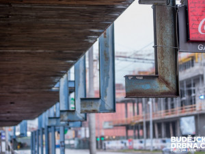 Specifické přístřešky na Pražské třídě zůstanou zachovány