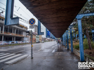 Specifické přístřešky na Pražské třídě zůstanou zachovány