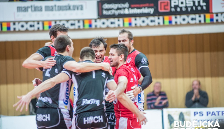 Vyrovnaný duel s Brnem získal Jihostroj až v pátém setu