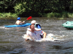Pomoc záchranářů na vodě