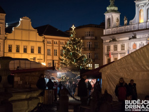BUDĚJOVICKÝ ADVENT: Zvonkový průvod, Vránkovy koledy a Ohlasy kůrů andělských