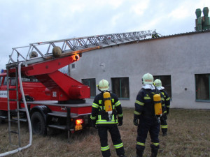 Požár výrobny plastů