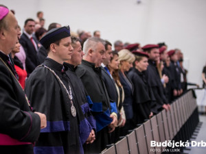 VŠTE mění statut. Bude univerzitou a vytvoří fakulty