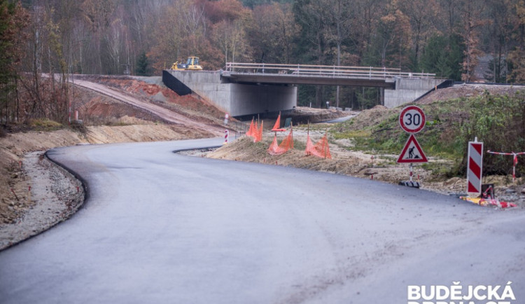 Stavba dálnice D3 v okolí Českých Budějovic