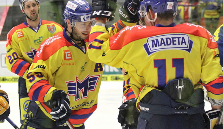 Tomáš Nouza ke svému hattricku ze 37. minuty přidal ještě další dva góly