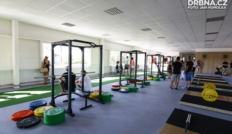 SOUTĚŽ: Dejte pod stromeček ideální dárek pro zdraví – členství do fitcentra! Nebo si o něj zahrajte