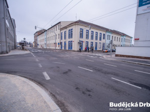 Zrekonstruovaná křižovatka ulic Dvořákova – Průmyslová