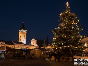 BUDĚJOVICKÝ ADVENT: Ve čtvrtek se těšte na živý betlém nebo na The Greens