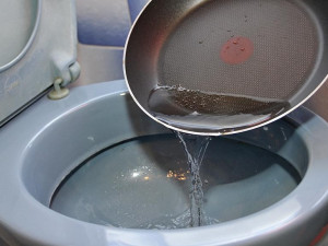 Tuky do kanalizace nepatří. Přispívají k haváriím kanalizačních čerpacích stanic