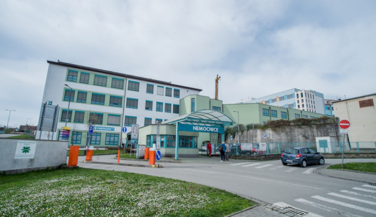 Nemocnice Jindřichův Hradec vyhlásila od 5. ledna zákaz návštěv