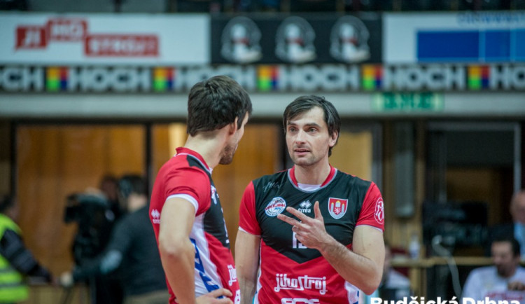 Jihostroj vedl v Příbrami 2:0. Zápas ale prohrál a navíc ztratil Geverta