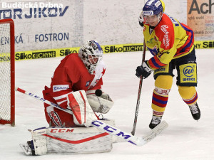 Jedna z velkých šancí Michala Chovana. Polívka chytá