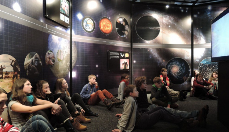 Cílem výstavy bylo povzbudit zájem mladých lidí o vědu a technické vzdělávání