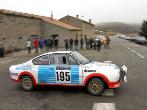 Porsche z Východu pilotované jednou z nejmladších posádek v nabitém startovním poli.