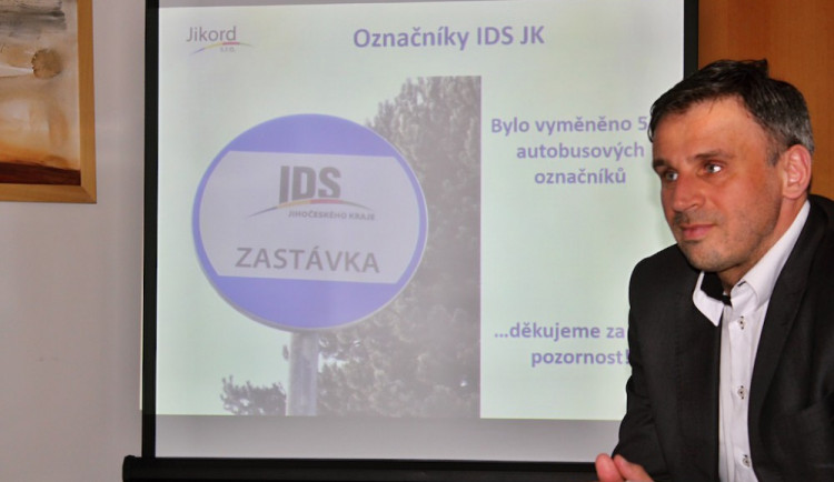 Jiří Zimola při prezentaci IDS JK
