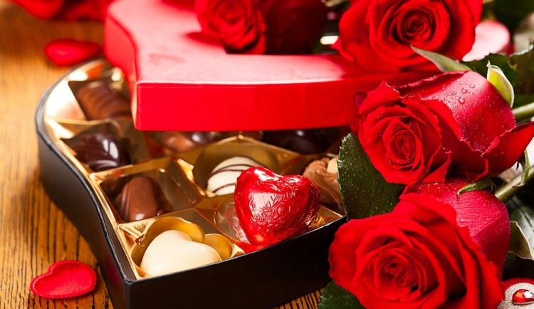 Navštivte na Valentýna NC Čtyři Dvory a vyhrajte například valentýnský dort