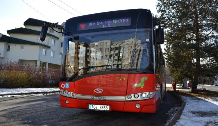 Valentýnský autobus.
