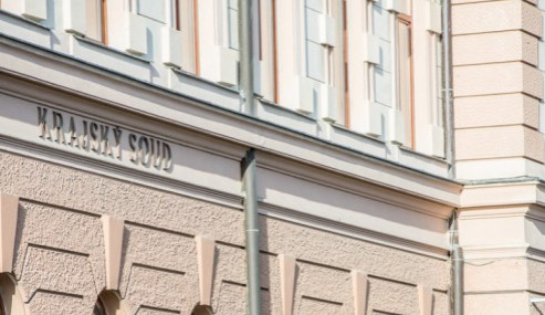 Krajský soud projednává vraždu bezdomovce.