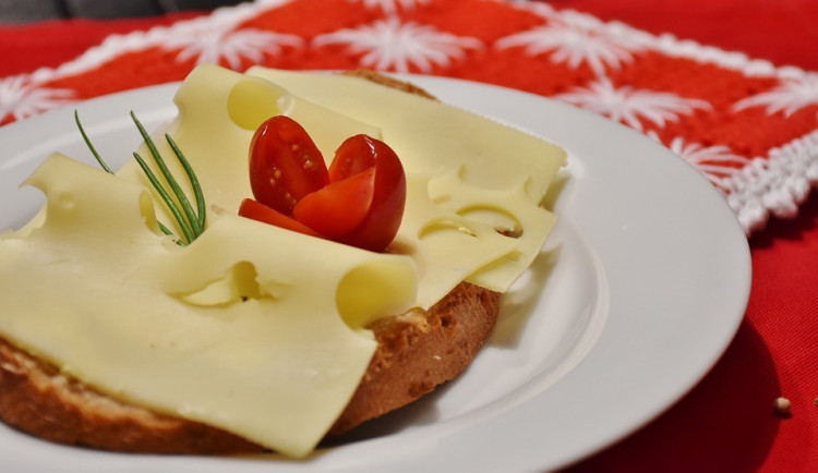 V Plané nad Lužnicí roste moderní tavírna sýrů. Zaměstná pět stovek lidí