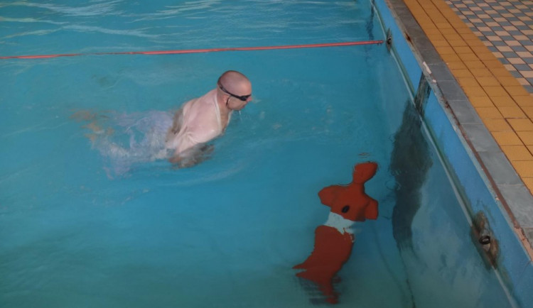 Krajský přebor policie v plavání a záchraně tonoucího Volary