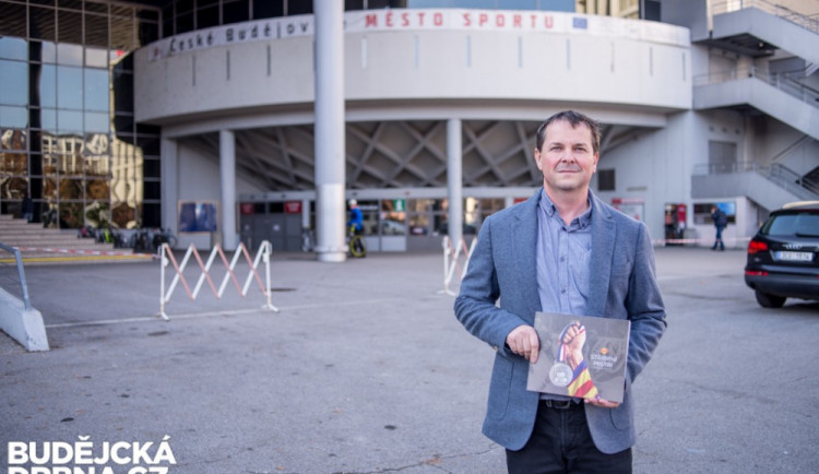 Miroslav Mayer se svou knihou