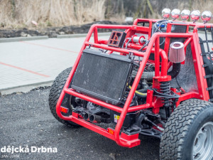 Terénní bugina studentů VŠTE