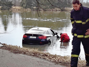 Nehoda BMW u Čejkovic