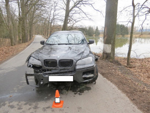 Nehoda BMW u Čejkovic