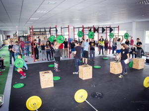 Neděle patří v Performance Power Center České Budějovice dřepům a cvičení zdarma