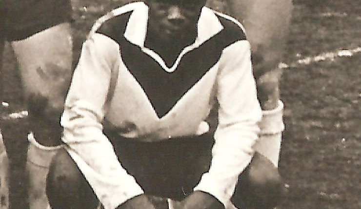 Moisé Diakité z Mali, rok1967 - po výhře s iglou 3:0.