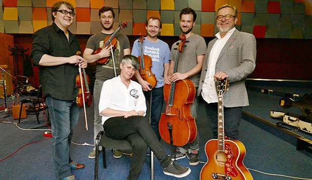 Michal Pavlíček a Monika Načeva se smyčcovým kvartetem Pavla Bořkovce vystoupí v Písku