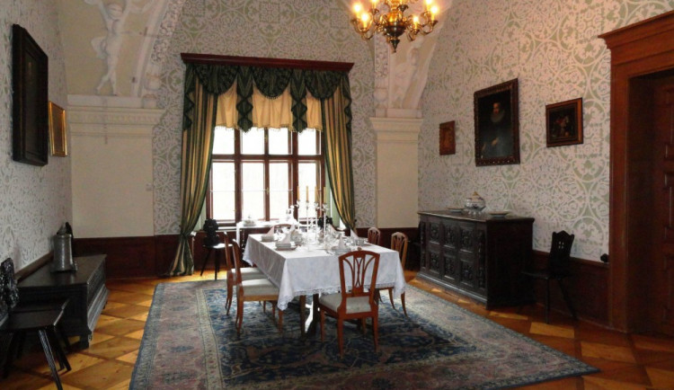 Červená lhota