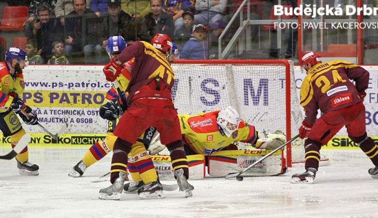Obrovská šance Filipa Semana na začátku druhé třetiny. Kváča držel domácí nad vodou