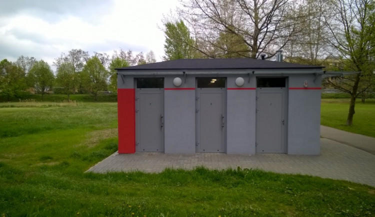 Veřejné záchody u Bagru