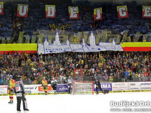 Povedená choreografie domácích fanoušků