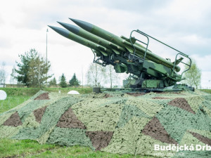 Čtyři dny cvičily dvě stovky vojáků, policistů a specialistů společnosti ČEZ ochranu Jaderné elektrárny Temelín proti teroristickému útoku.